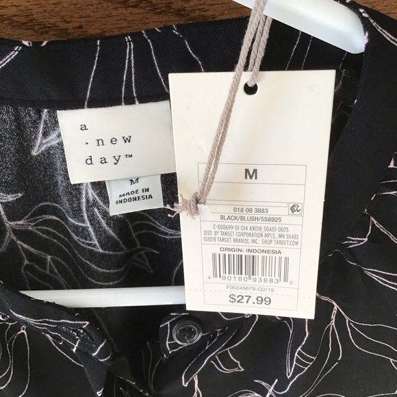 A New Day brand dress - Picture 3 of 3